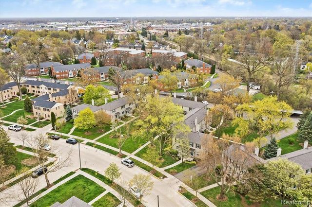 1858 Graefield Road, Birmingham, MI 48009