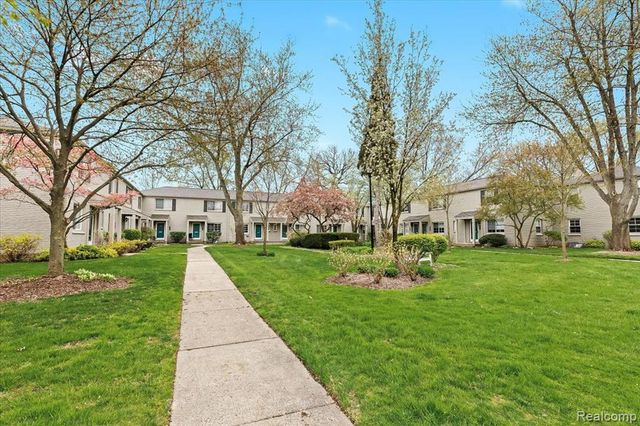 1858 Graefield Road, Birmingham, MI 48009