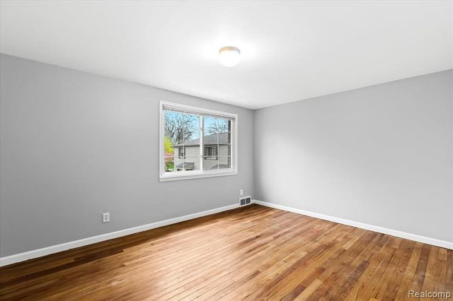 1858 Graefield Road, Birmingham, MI 48009