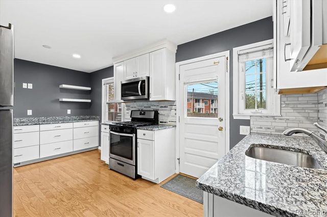 1858 Graefield Road, Birmingham, MI 48009