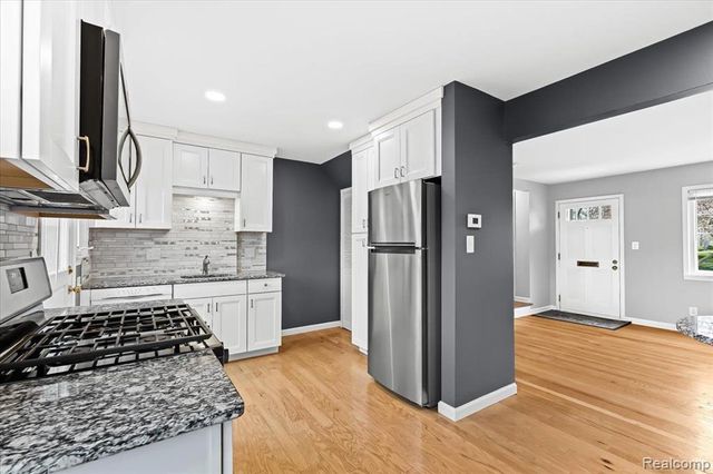 1858 Graefield Road, Birmingham, MI 48009