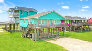 984 Blue Water Highway, Surfside Beach, TX 77541