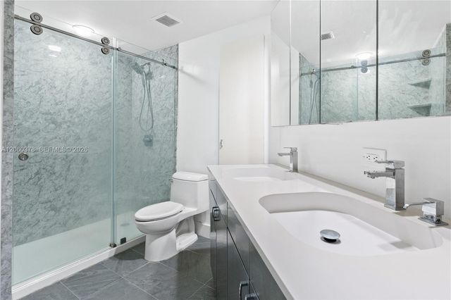 801 Brickell Key Blvd 2912, Miami, FL 33131