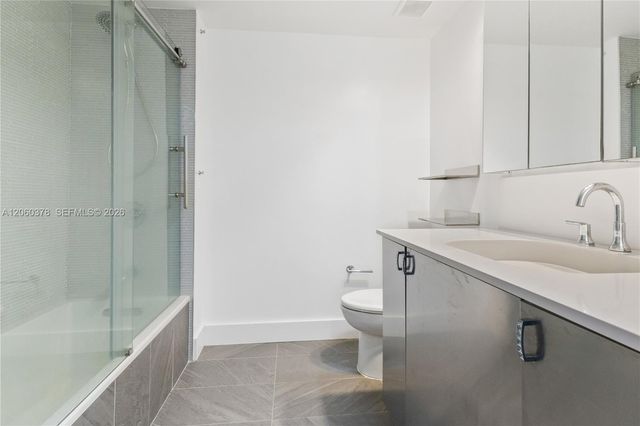 801 Brickell Key Blvd 2912, Miami, FL 33131