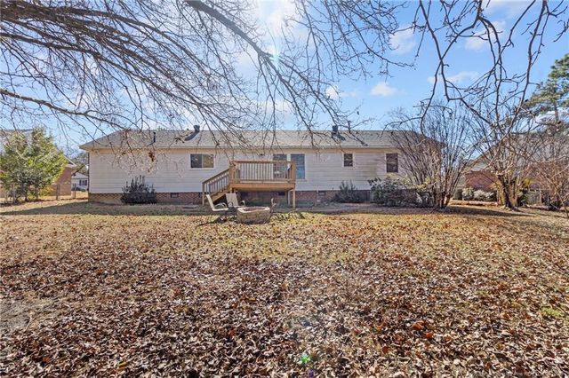 5196 Remington Road, Fayetteville, NC 28311