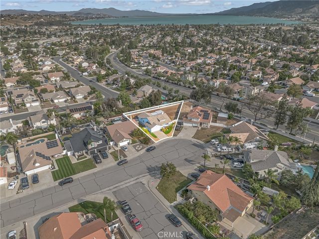 29484 Mariners, Lake Elsinore, CA 92530