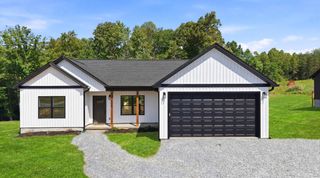 1805 Hickory Cove LN, Moneta, VA 24121
