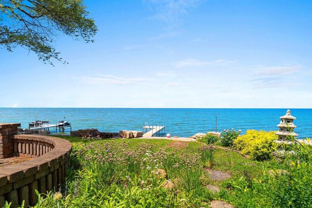 6039 SUNSET SHORES ROAD, Luxemburg, WI 54217