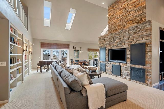 6039 SUNSET SHORES ROAD, Luxemburg, WI 54217