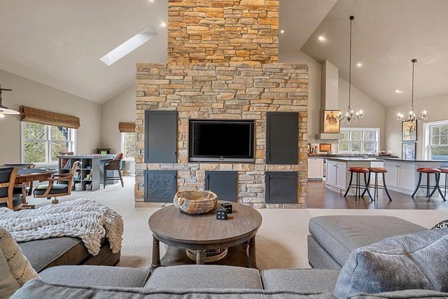 6039 SUNSET SHORES ROAD, Luxemburg, WI 54217