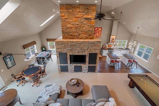 6039 SUNSET SHORES ROAD, Luxemburg, WI 54217
