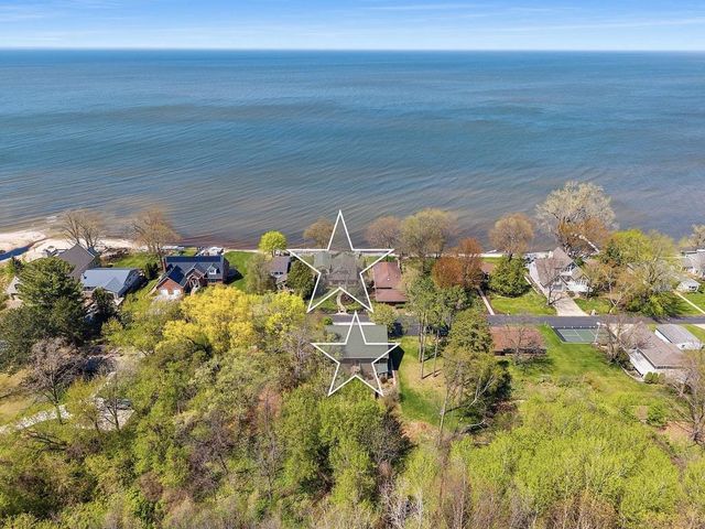6039 SUNSET SHORES ROAD, Luxemburg, WI 54217
