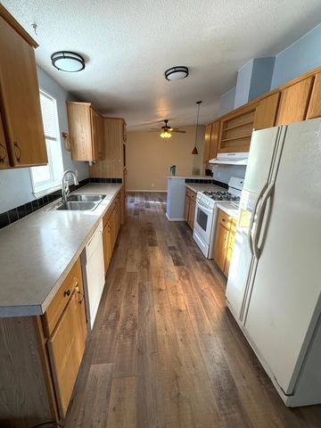 7623 Prairie Dog Drive, Bonanza, OR 97623