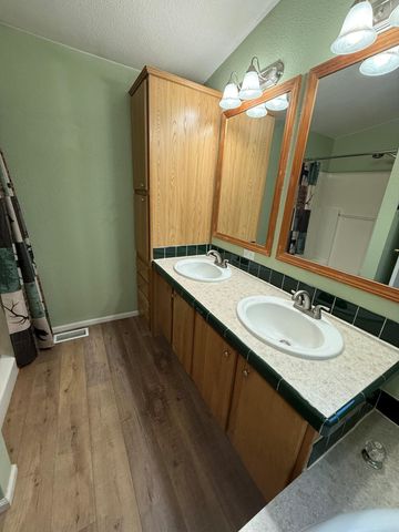 7623 Prairie Dog Drive, Bonanza, OR 97623