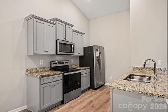 1029 Culver Spring Way, Charlotte, NC 28215