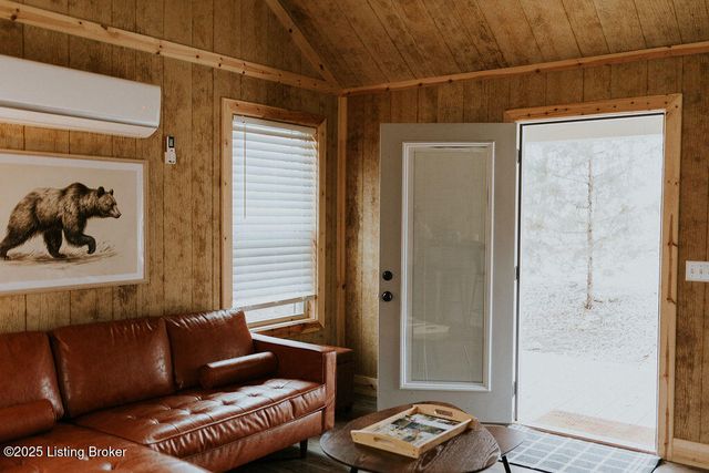 866 Wilderness Rd, Mammoth Cave, KY 42259