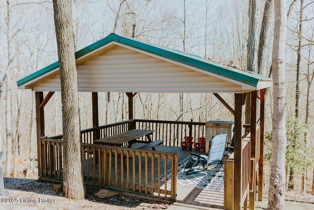 866 Wilderness Rd, Mammoth Cave, KY 42259