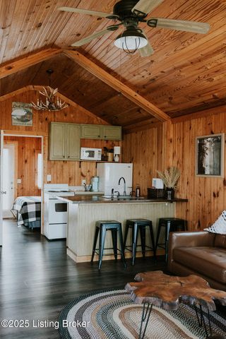 866 Wilderness Rd, Mammoth Cave, KY 42259