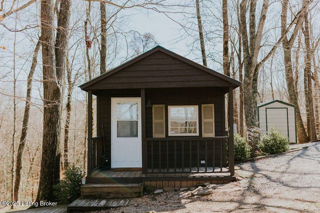 866 Wilderness Rd, Mammoth Cave, KY 42259