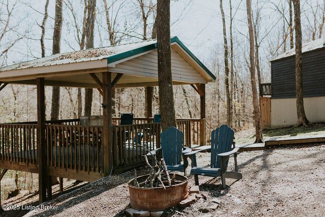 866 Wilderness Rd, Mammoth Cave, KY 42259