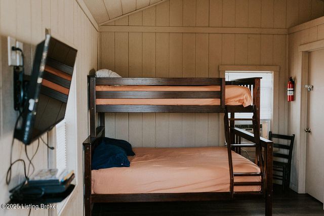 866 Wilderness Rd, Mammoth Cave, KY 42259