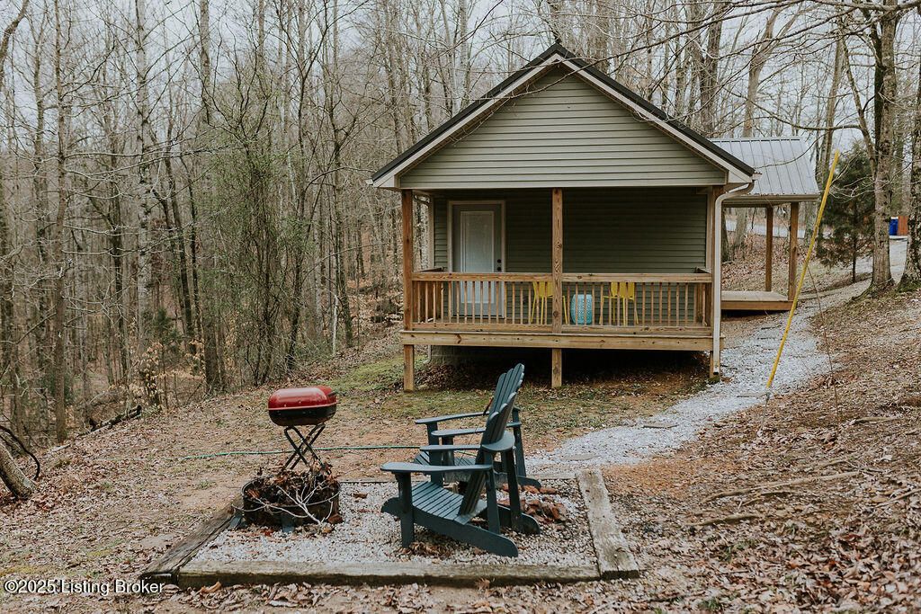 866 Wilderness Rd, Mammoth Cave, KY 42259