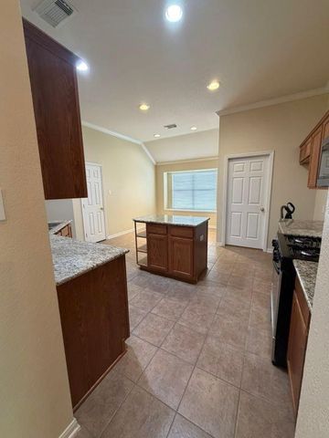 1626 Tynemouth Drive, Pasadena, TX 77504
