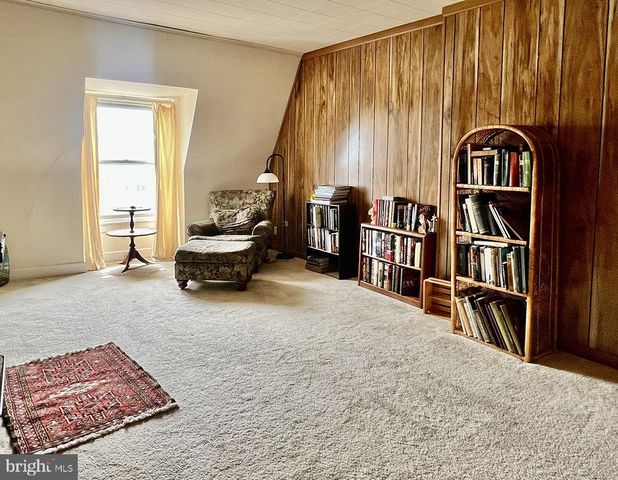 349 CHESTNUT ST, West Reading, PA 19611
