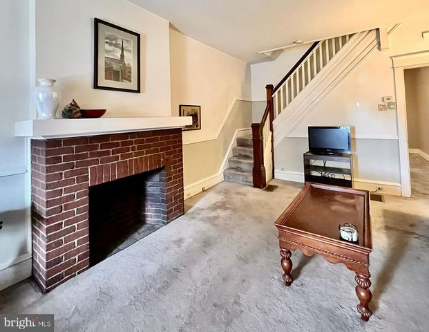 349 CHESTNUT ST, West Reading, PA 19611