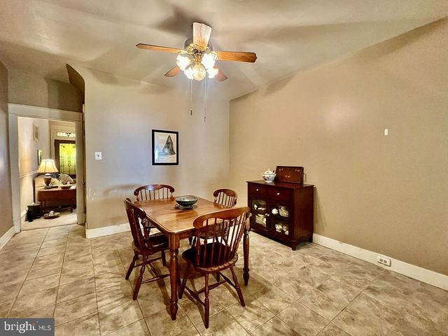 349 CHESTNUT ST, West Reading, PA 19611