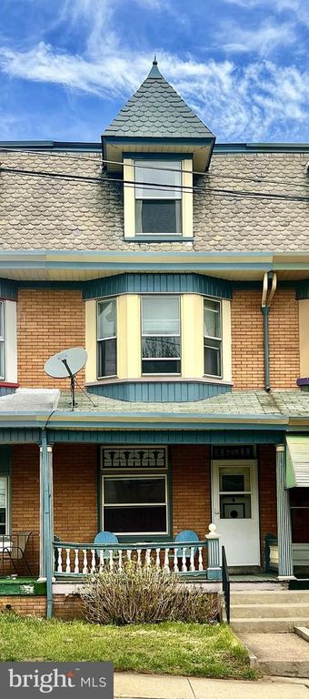 349 CHESTNUT ST, West Reading, PA 19611