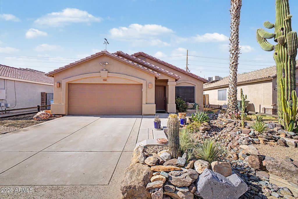 3302 W MELINDA Lane, Phoenix, AZ 85027 — exterior