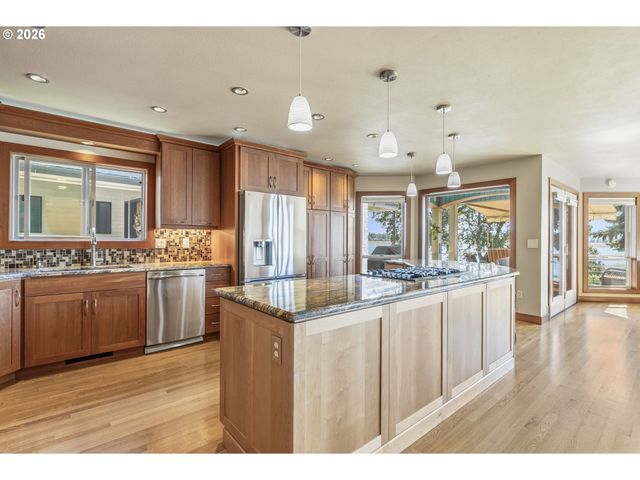 13921 Se 38TH St, Vancouver, WA 98683