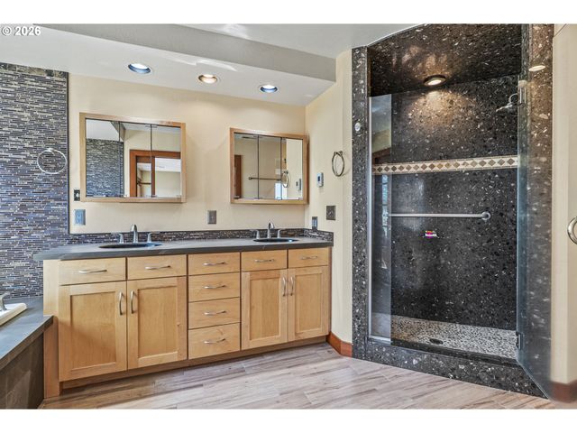 13921 Se 38TH St, Vancouver, WA 98683