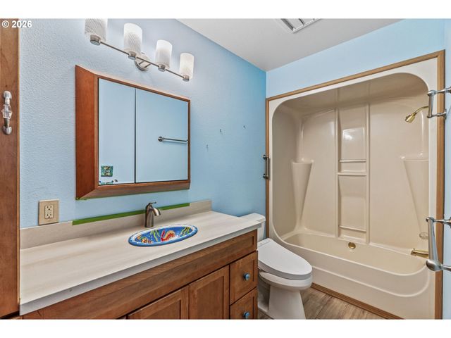 13921 Se 38TH St, Vancouver, WA 98683