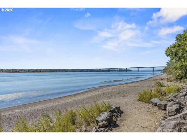 13921 Se 38TH St, Vancouver, WA 98683