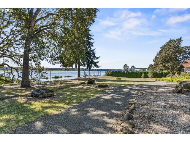 13921 Se 38TH St, Vancouver, WA 98683