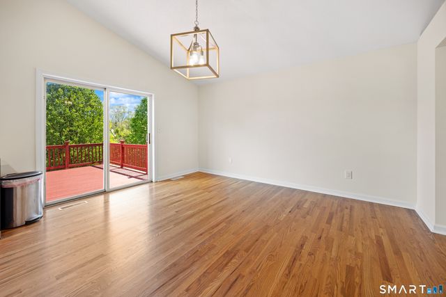 10 Conhurst Drive, North Haven, CT 06473