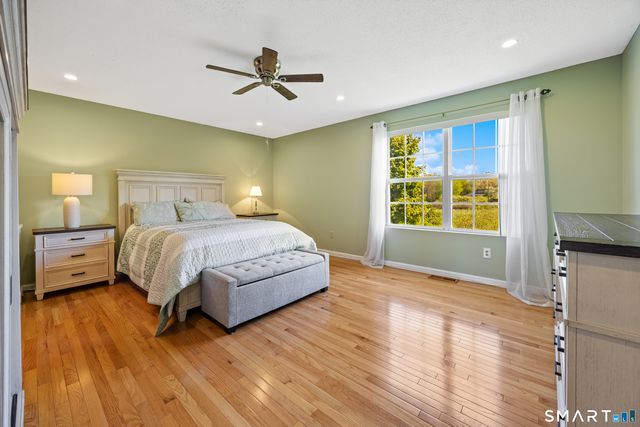 10 Conhurst Drive, North Haven, CT 06473