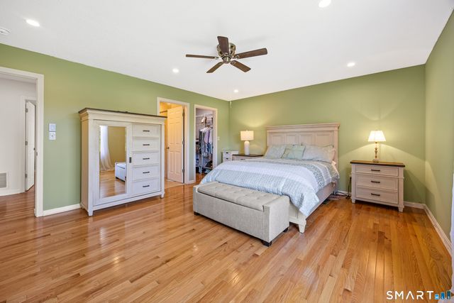 10 Conhurst Drive, North Haven, CT 06473