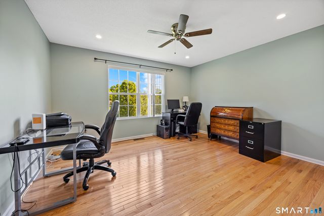 10 Conhurst Drive, North Haven, CT 06473