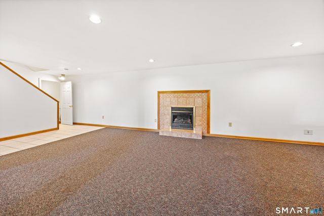10 Conhurst Drive, North Haven, CT 06473