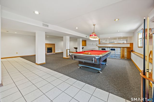 10 Conhurst Drive, North Haven, CT 06473