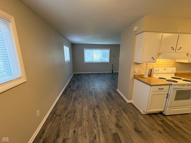 8138 E 34th Street, Indianapolis, IN 46226
