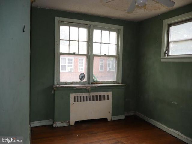 323 N MAPLE AVE, Lansdowne, PA 19050