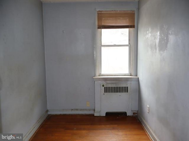 323 N MAPLE AVE, Lansdowne, PA 19050