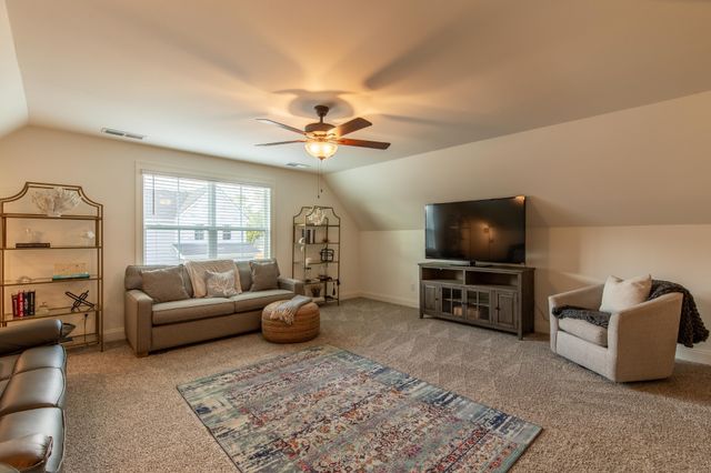 3615 Jacaranda Ln, Murfreesboro, TN 37129