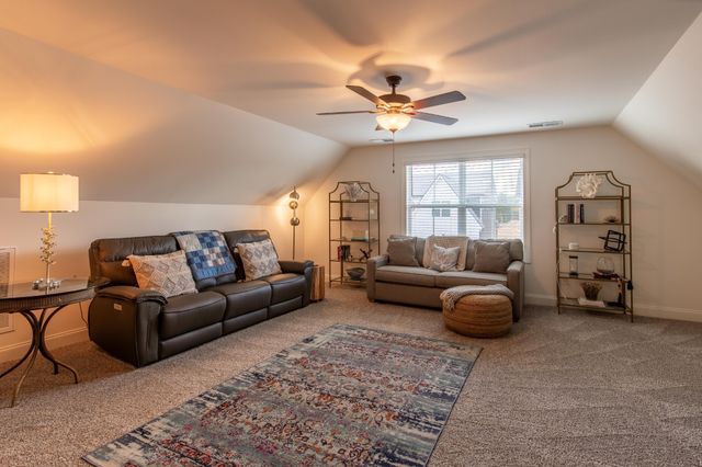 3615 Jacaranda Ln, Murfreesboro, TN 37129