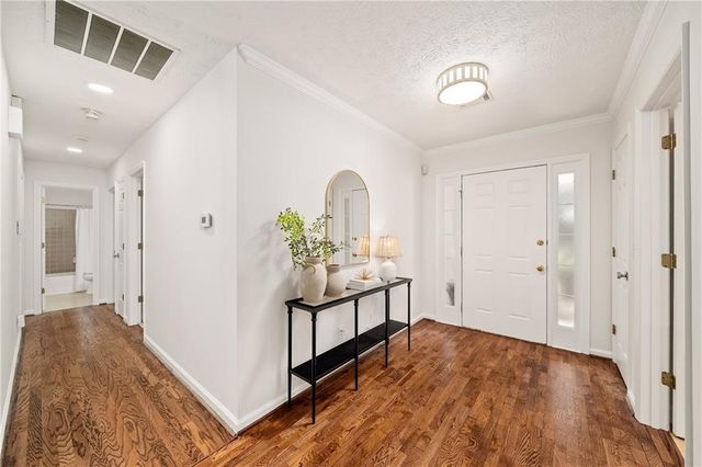 1807 N Creek Circle, Alpharetta, GA 30009