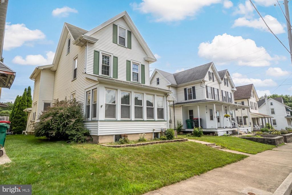 247 S 7TH ST, Lehighton, PA 18235